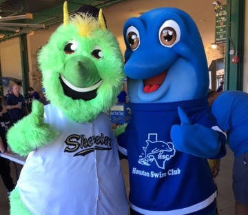  Howey was at the Sugar Land Skeeter's baseball game, making friends and hanging out with Swatson. 